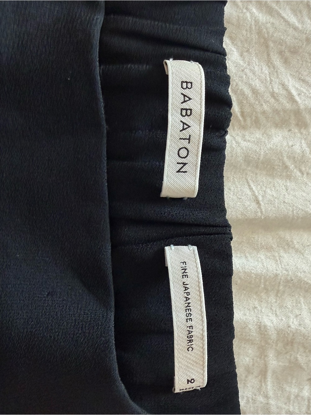 Babaton Black Pleated Straight-Leg Capri Pants - Picture 3 of 3